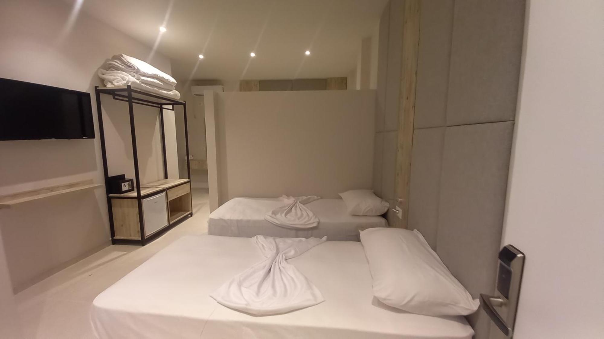 Hotel Aglon Vlora Szoba fotó